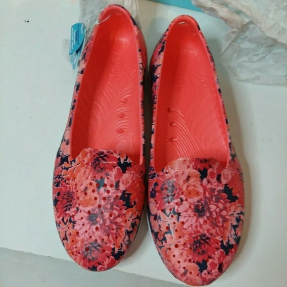 skechers goga max womens red